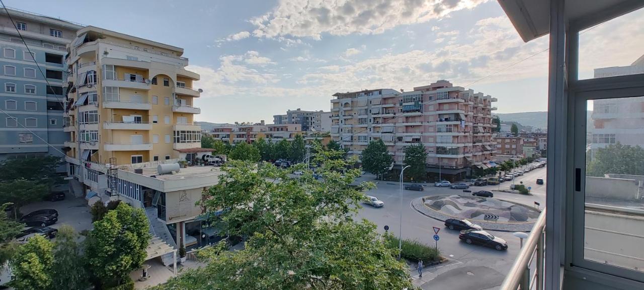 Vlora Central & Comfy Apartment Buitenkant foto