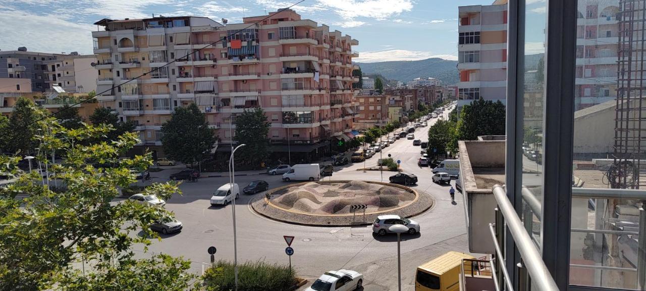 Vlora Central & Comfy Apartment Buitenkant foto