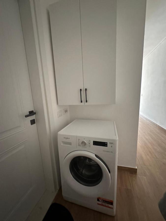 Vlora Central & Comfy Apartment Buitenkant foto