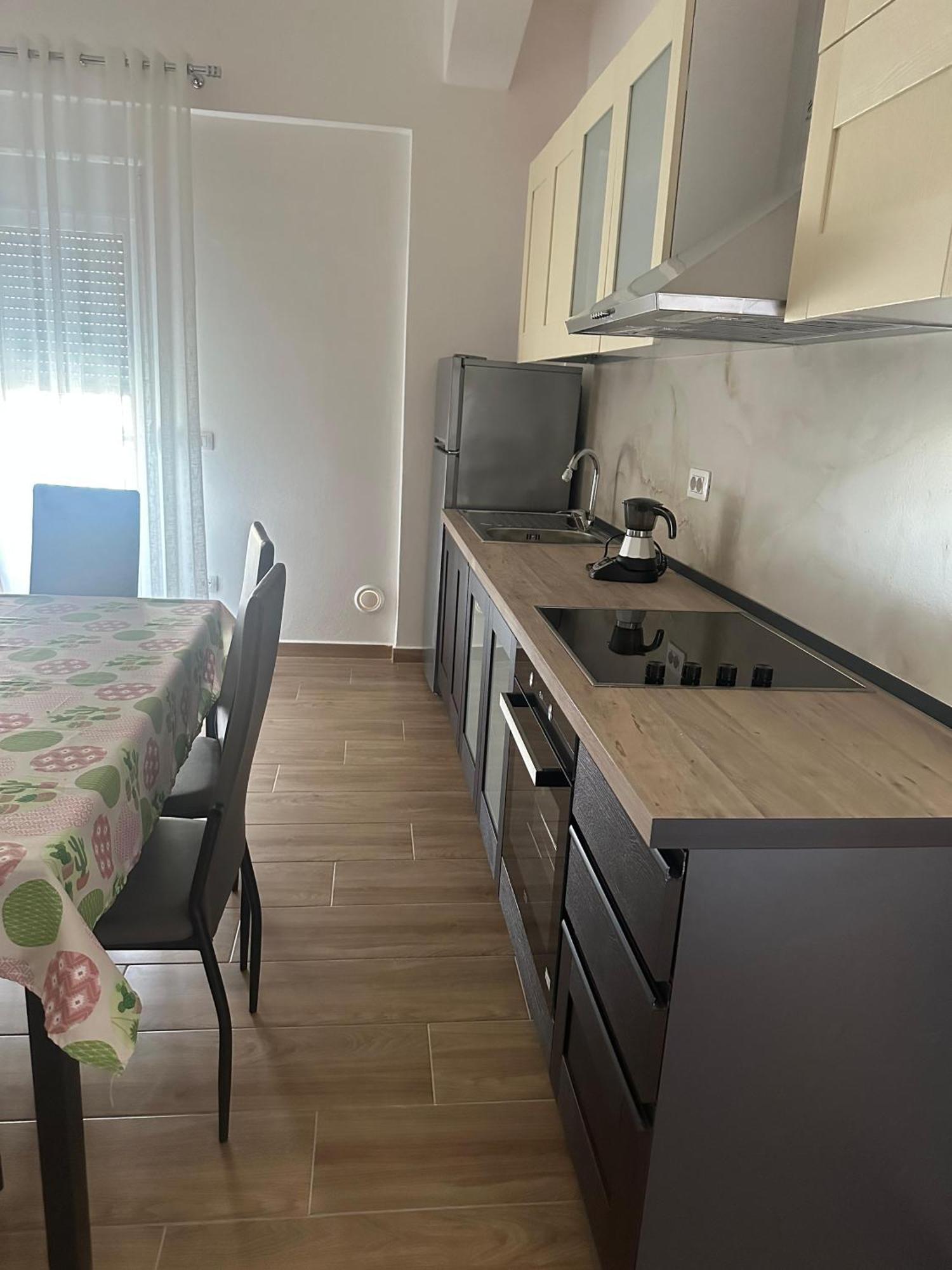 Vlora Central & Comfy Apartment Buitenkant foto